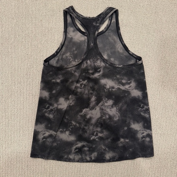 Athleta Ultimate Train Tank - Picture 2 of 3
